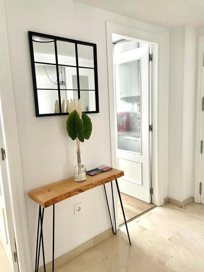 Charlot Center Apartment I Аликанте Екстериор снимка