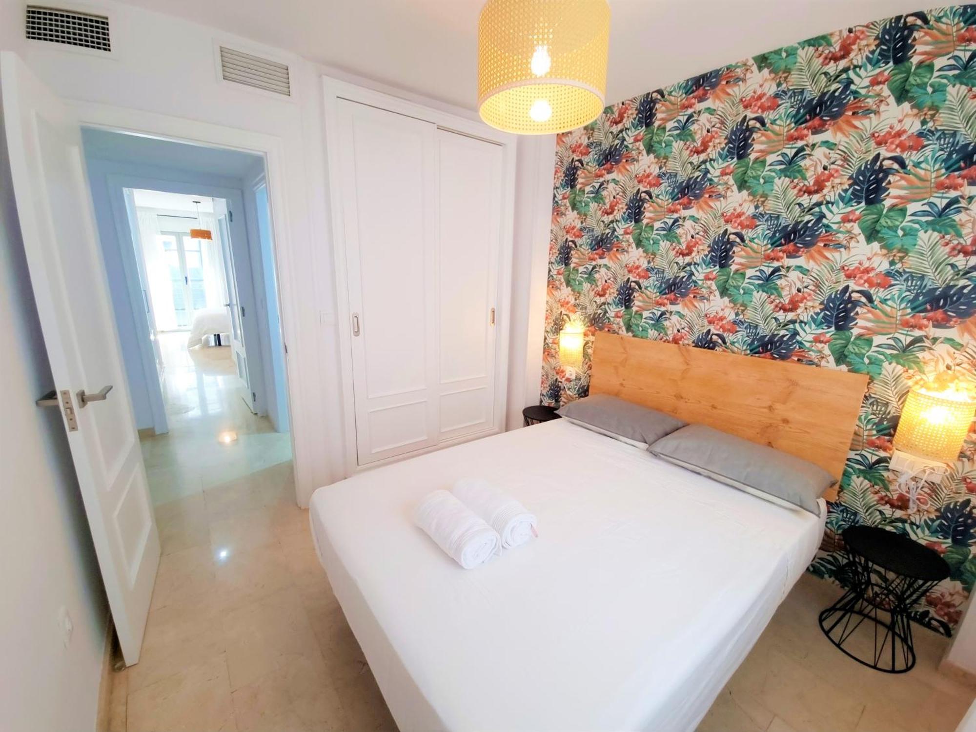 Charlot Center Apartment I Аликанте Екстериор снимка